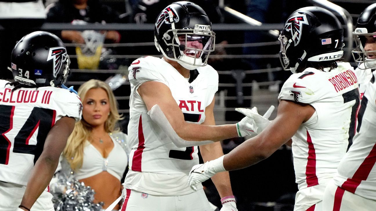 Falcons snap losing streak, hang on to beat Raiders - ESPN