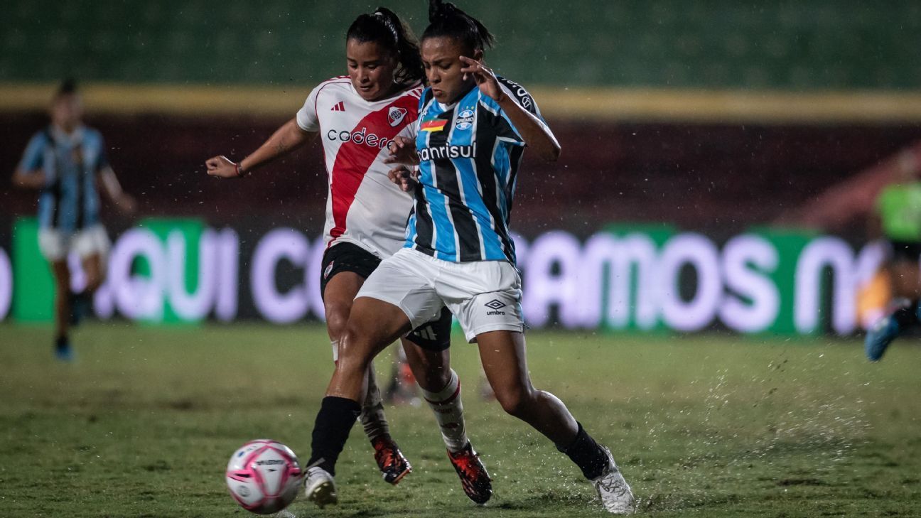 Grêmio apresenta manifestação sobre episódios de racismo e aciona a polícia.