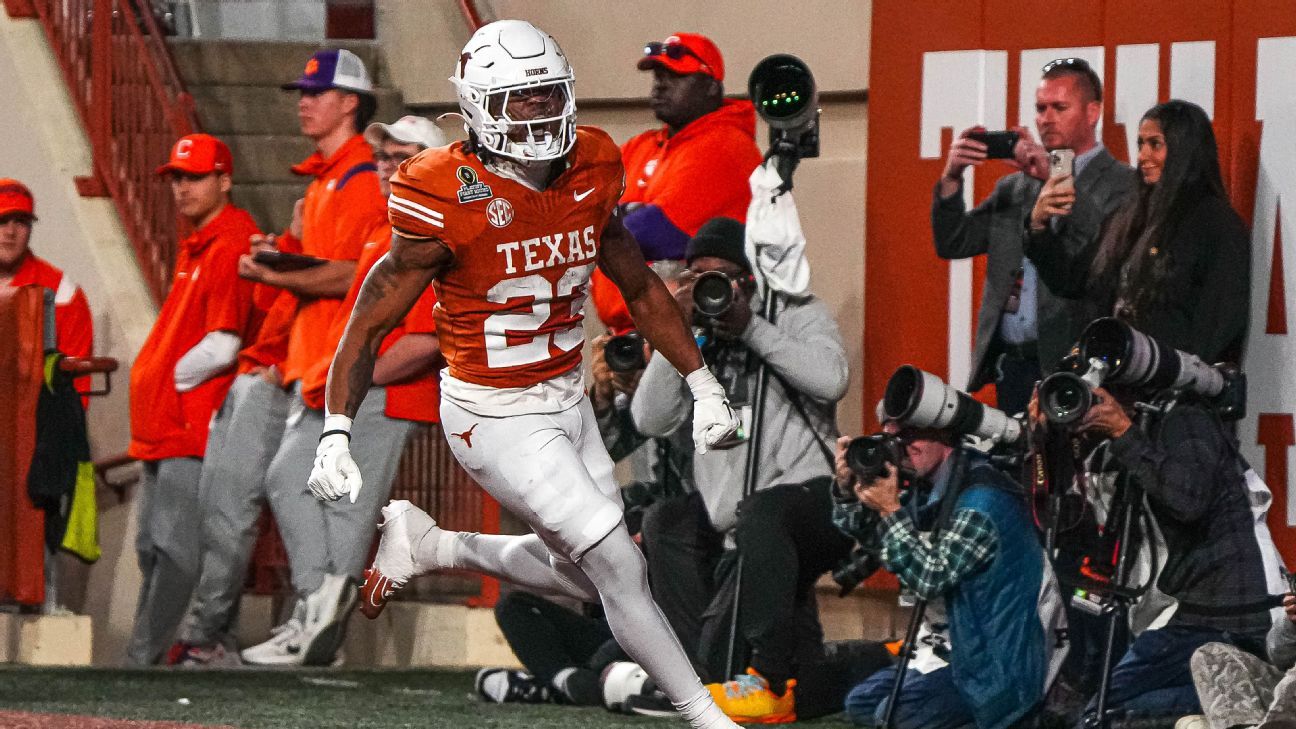 Texas aces challenge as RBs explode in CFP win