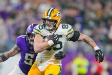Packers TE Tucker Kraft injures knee in practice, uncertain to play
