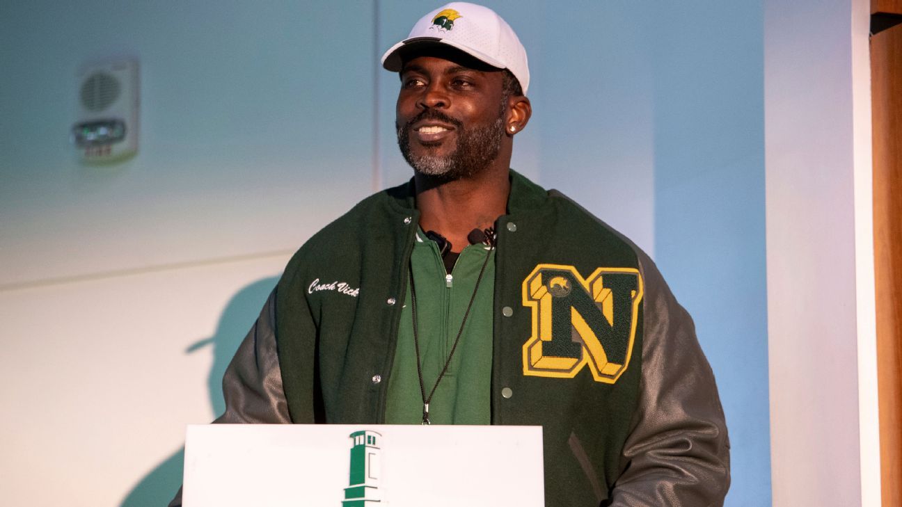 'You felt the momentum change': Michael Vick's early impact at Norfolk State