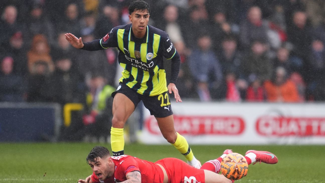 Astro do City elogia Vitor Reis: 