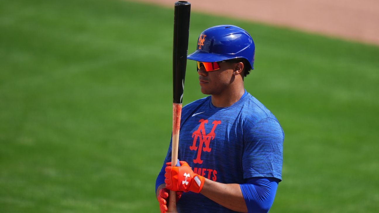 Soto slams 426-foot HR in 1st at-bat with Mets