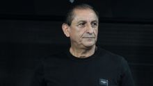 Com pressa por substituto, Corinthians abre conversas por Ramón Díaz; técnico tem punição que 'pesa contra'
