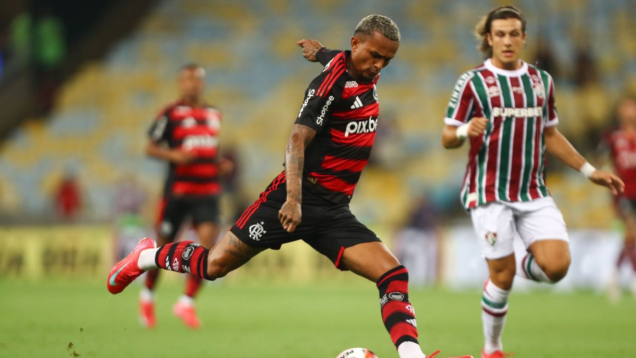 Wesley e Juninho marcam, Flamengo bate o Fluminense e larga na frente na decisão do Carioca