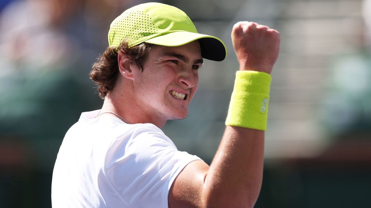 João Fonseca vence Nishikori, ex-nº 4 do mundo, e alcança a 3ª final do ano no Challenger de Phoenix