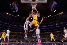 Sources: Lakers' Hayes, Spurs' Bryant accept slam dunk invites