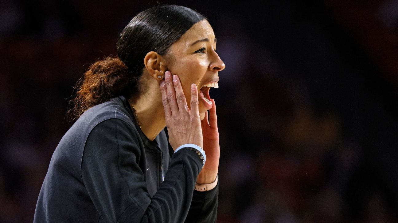 Fresno State's Jaime White, FGCU's Chelsea Lyles Step Down as Coaches