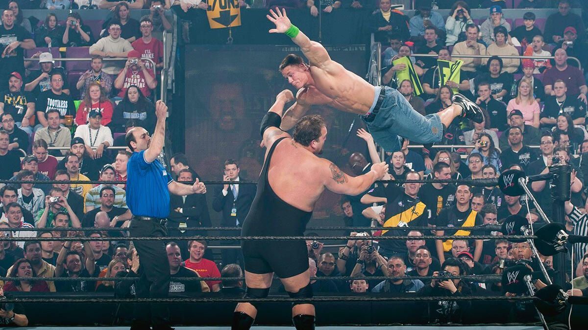 La primera victoria de John Cena en WrestleMania fue contra Big Show en 2004. Cortesía de WWE