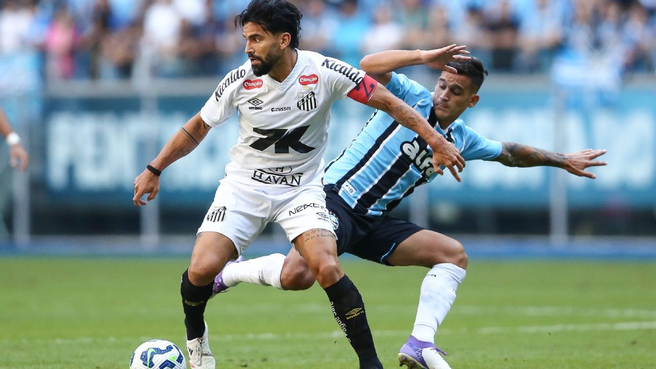 Volante se desculpa com torcida por Santos na vice-lanterna: 'Temos que ser homens para seguir em frente'