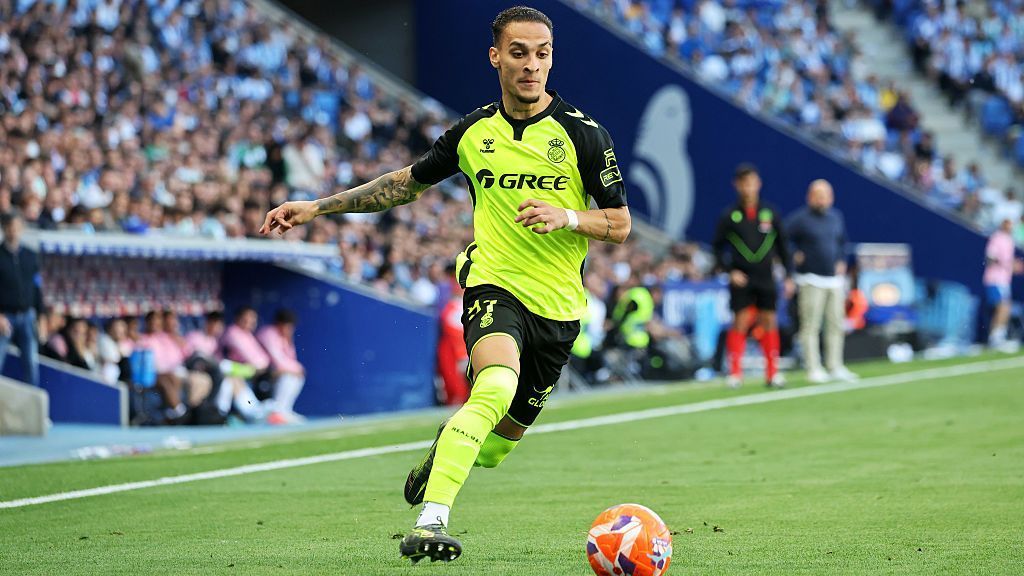 Antony finds himself, top-corner to keep Betis' Champions League hopes alive: MOTW