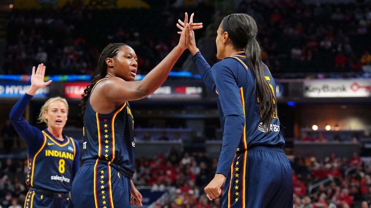 DeWanna Bonner, right, is one of three newcomers the Fever brought in to pair with current stars, including Aliyah Boston, left.
