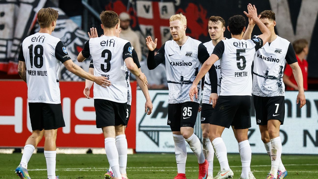 AZ neemt vijfde plek over van FC Twente door winst in Enschede