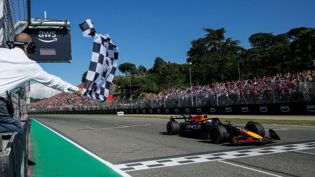 Max Verstappen ganó su segunda carrera del año.