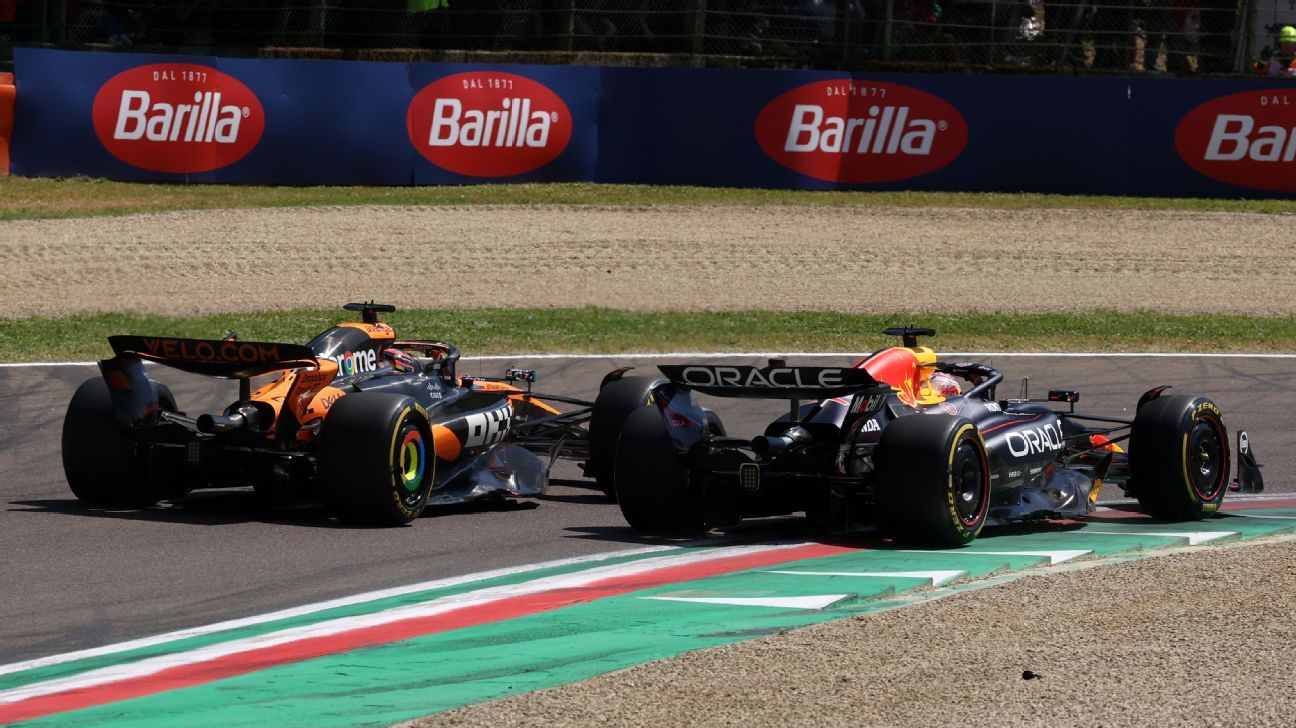El adelantamiento de Max Verstappen a Oscar Piastri en Tamburello en la primera vuelta fue la maniobra que finalmente decidió la carrera para el número 1 de Red Bull.