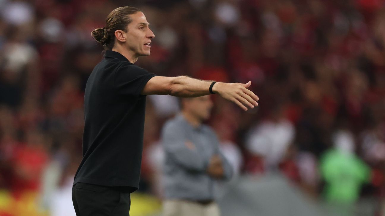 Filipe Luís analisa jogadores do Flamengo em condição física e critica calendário.