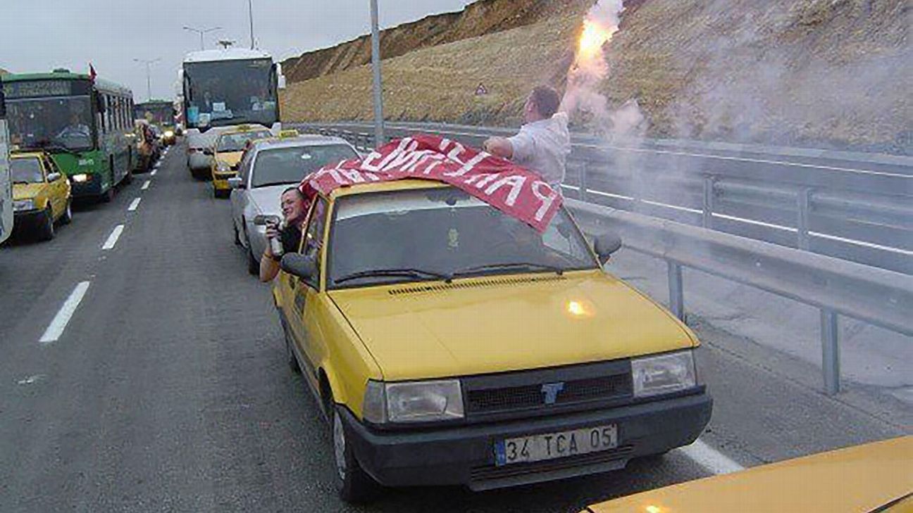 Miracle of Istanbul: Liverpool Comeback in Epic UCL Final, Benítez and Fans Relive