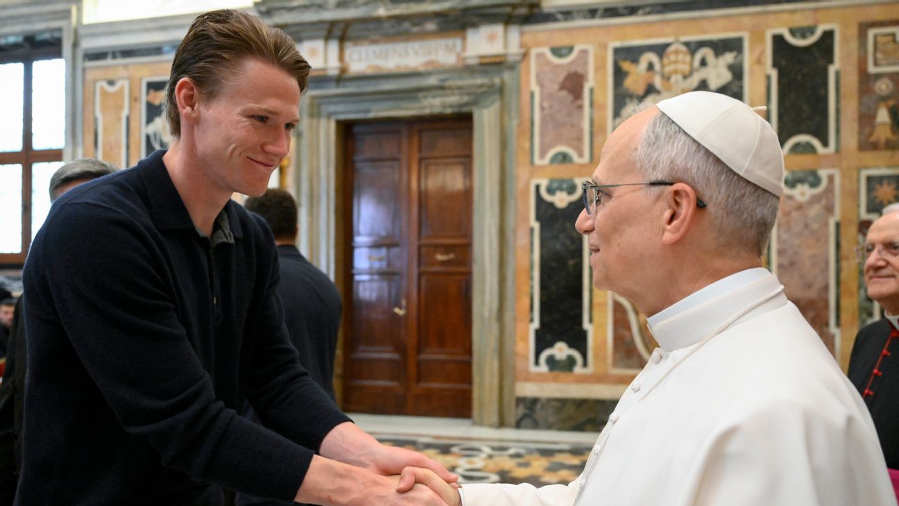 Pope Leo meets Italian Serie A champions Napoli