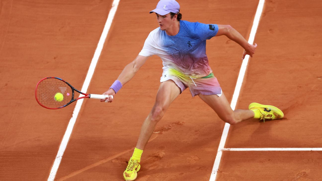 Joao Fonseca: The Brazilian prodigy conquers Roland Garros and world tennis