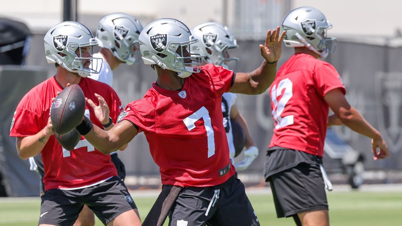 Raiders OC Kelly, WR Meyers gush over QB Smith