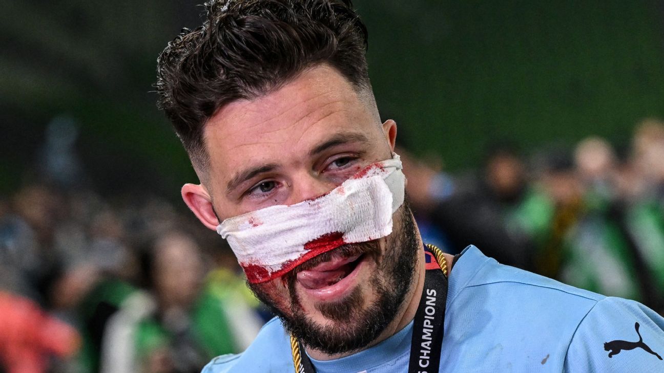 How Leckie sacrificed a Socceroos spot to win the A-League Grand Final