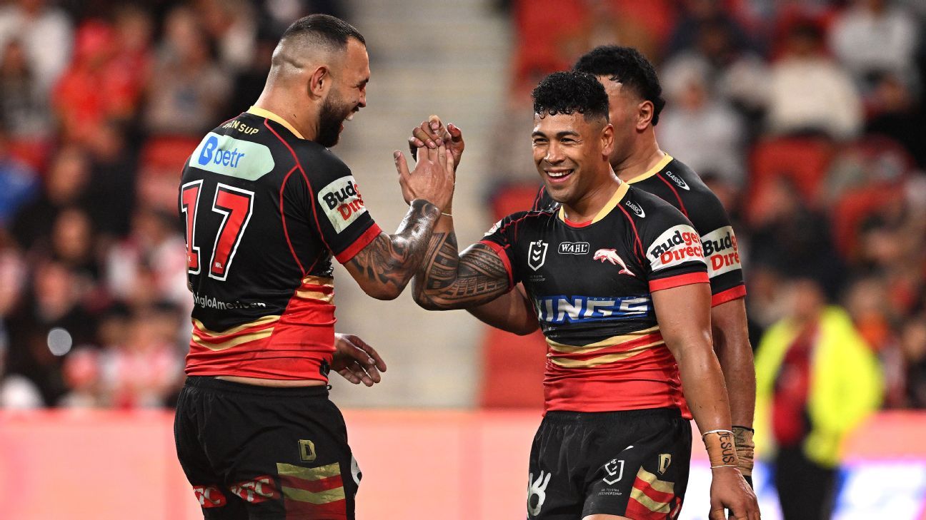 Dolphins destroy Dragons in record-breaking win