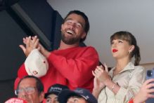 Chiefs' Travis Kelce says fiancée Taylor Swift influenced return