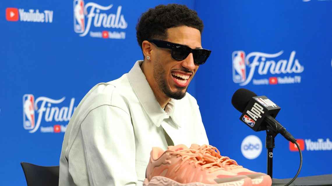 Тайриз Халибертон празднует победу