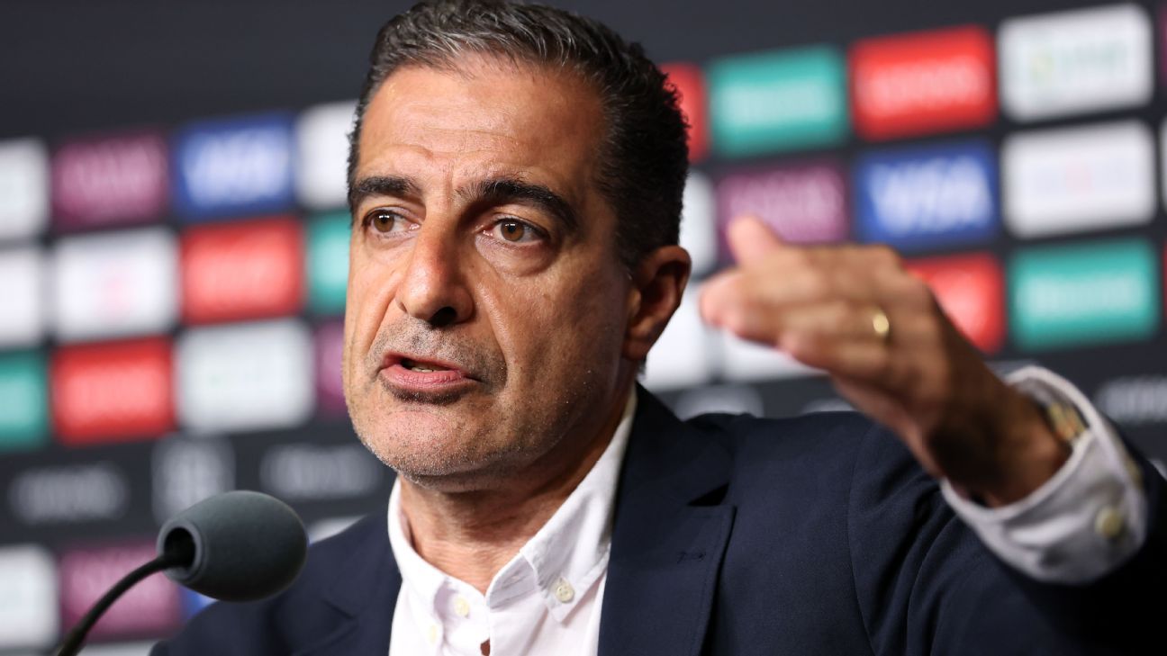 'Vivendo o real' com o Botafogo, Renato Paiva define o Mundial de Clubes: 'O cemitério do futebol está cheio de favoritos'