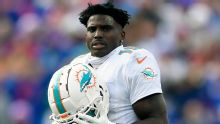 Tyreek Hill posts workout video, says still 'no power' in leg