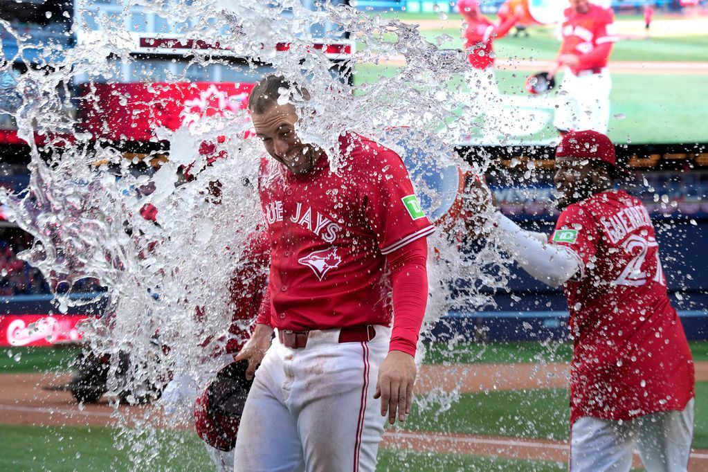 <div>Springer's 7 RBIs help Jays pile on Yankees late</div>