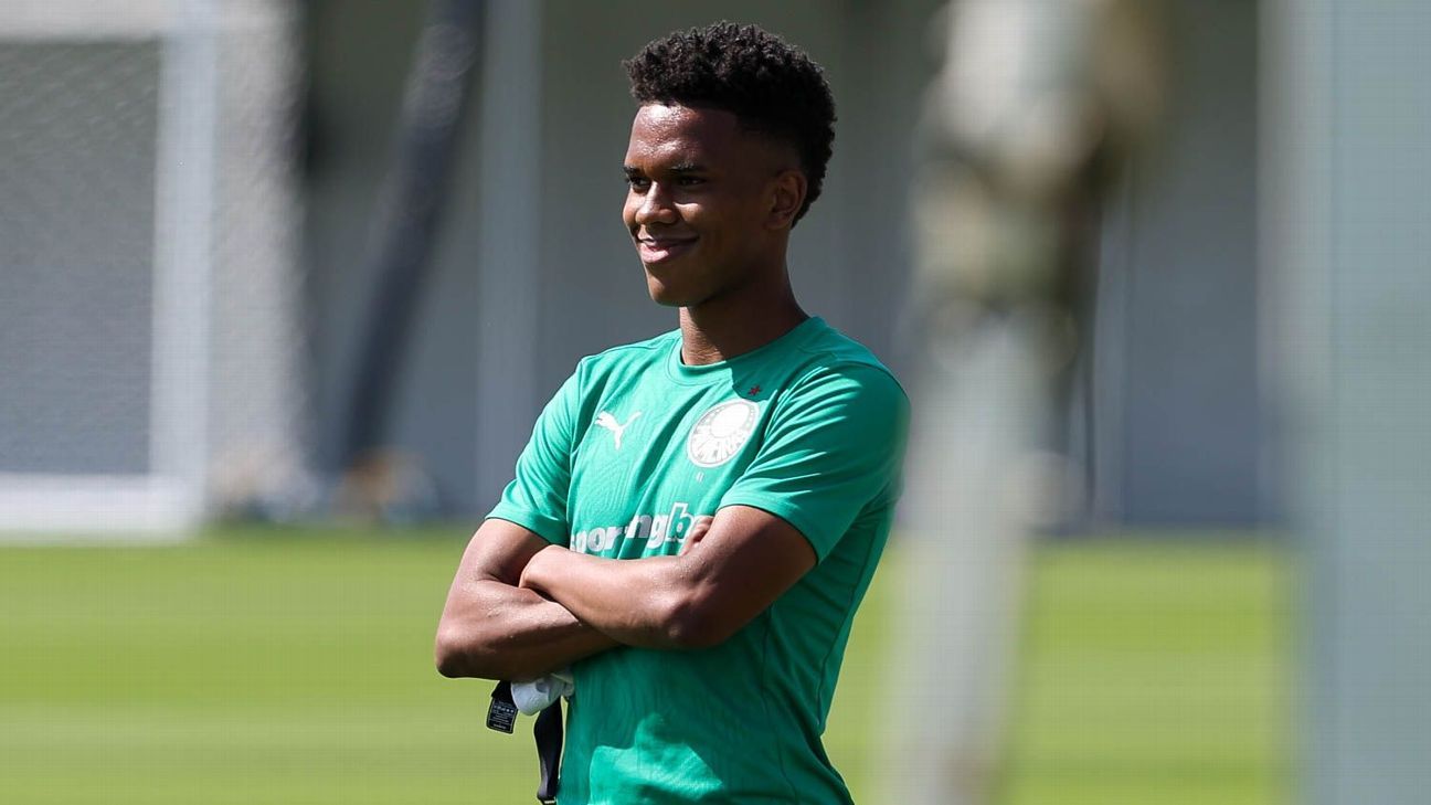Abel espera que Estêvão compre Chelsea e coloque clube acima do Palmeiras.