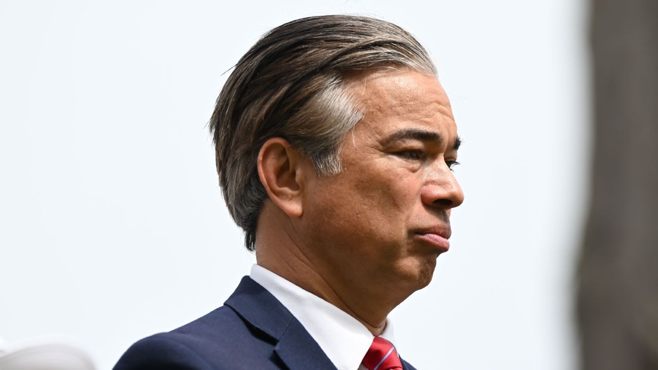 California AG says daily fantasy is illegal in state