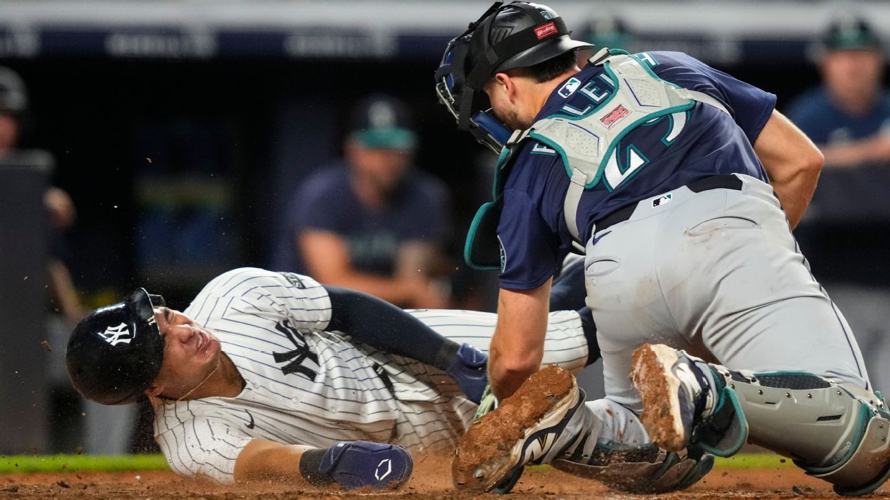 Yanks, no-hit through 7, down 5-0, rally past M's