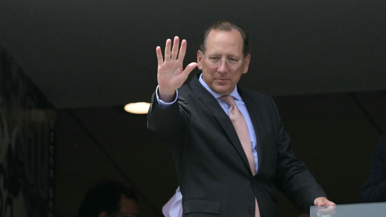 Botafogo faz oferta de R$ 65 milhões por jogador do Porto e pode envolver revelação no negócio, diz jornal