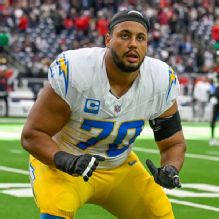 Sources: Chargers OT Rashawn Slater has high ankle sprain