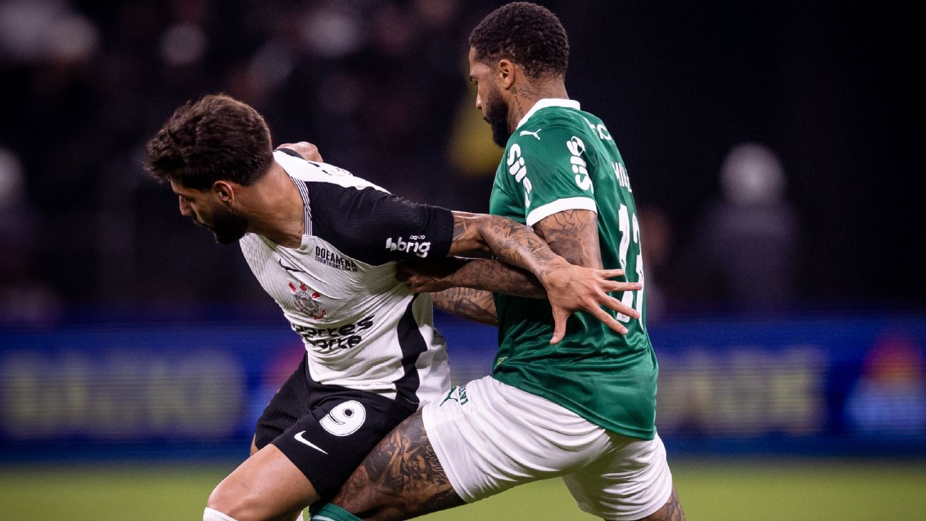 Arbitragem de Palmeiras x Corinthians na Copa do Brasil.