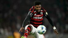 Flamengo vai vender Emerson Royal? Veja o que sabemos sobre negociação do lateral com Aston Villa