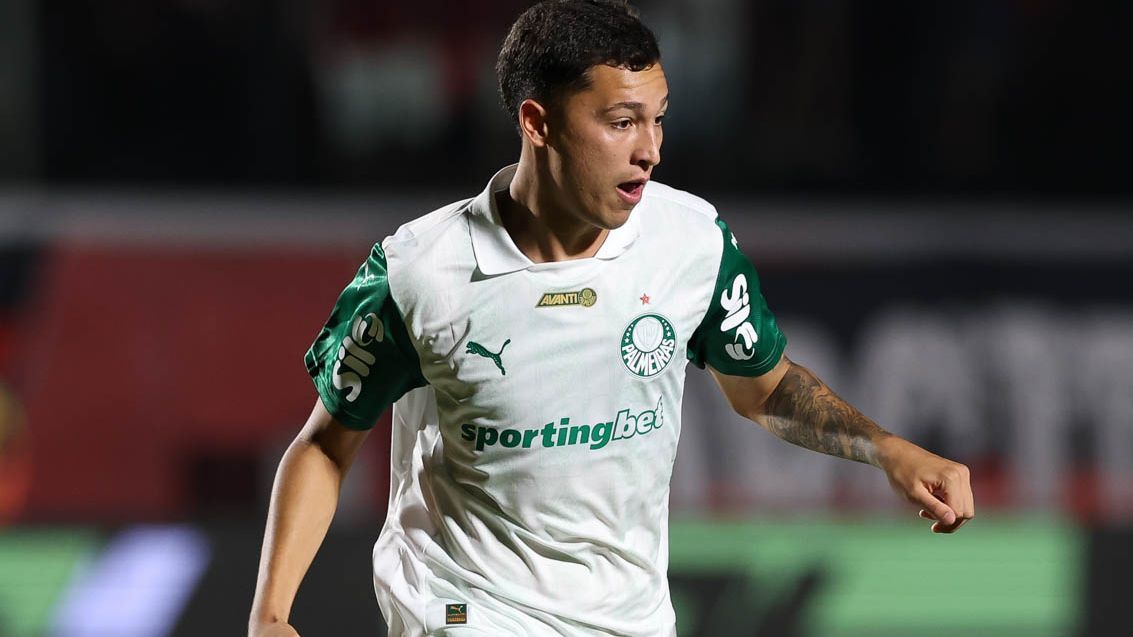 DE SAÍDA! Palmeiras negocia venda de joia da base por valor astronômico; Confira