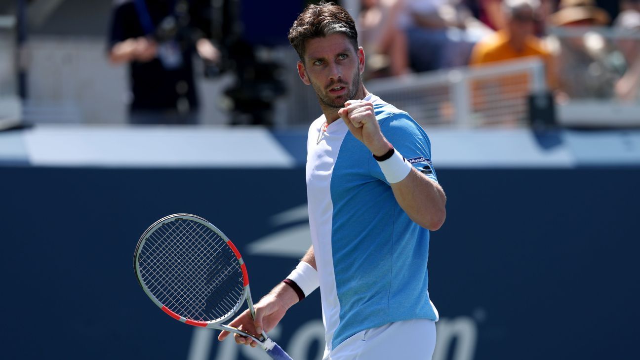 Draper Sufre en el US Open, Avanza a Segunda Ronda Tras Batalla Épica