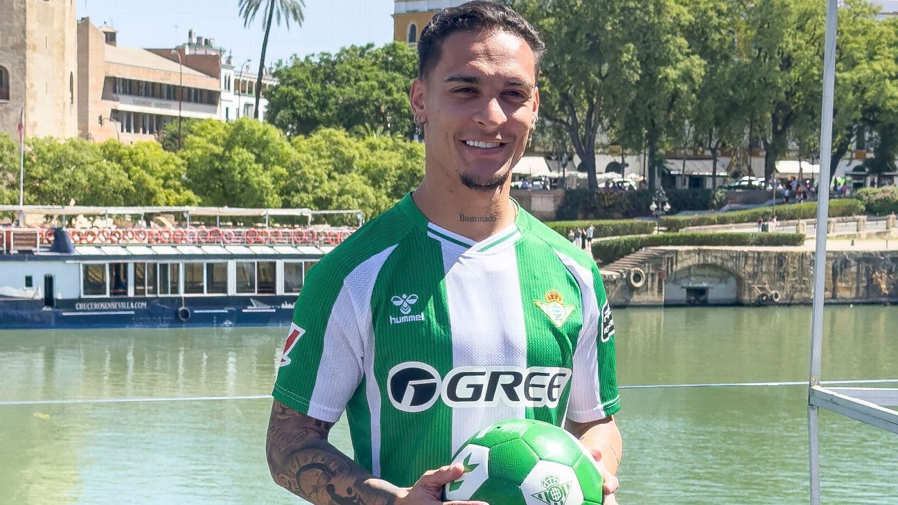 Antony Recusa Fortuna e CR7 para Honrar a Camisa do Betis