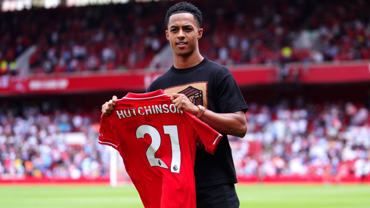 Forest omit £37.5M Hutchinson from UEL squad