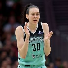 WNBPA's Stewart: Letter not meant to undermine Jackson