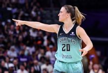 Liberty's Ionescu dodges serious ankle injury, out at least 2 weeks