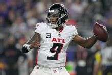 Penix, back to practicing, says goal is to return for Week 1