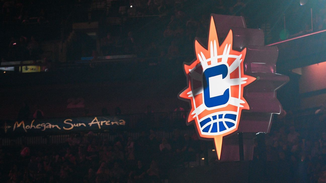 Wetzel: WNBA's gold rush leaves Connecticut fans in the dust