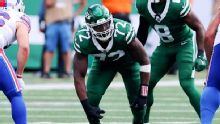 Jets' Aaron Glenn backs Michael Clemons despite costly penalties