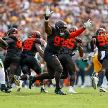 Browns break into win column with wild comeback vs. Packers