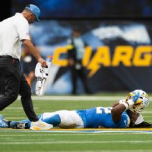 Chargers' Najee Harris carted off with injury to Achilles