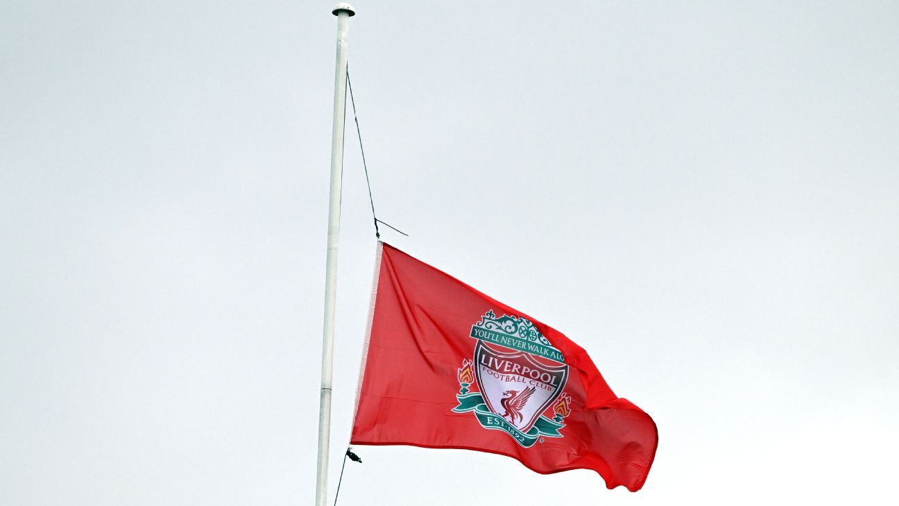 Liverpool Rinde Homenaje a Matt Beard: Emotivo Regreso a la WSL
